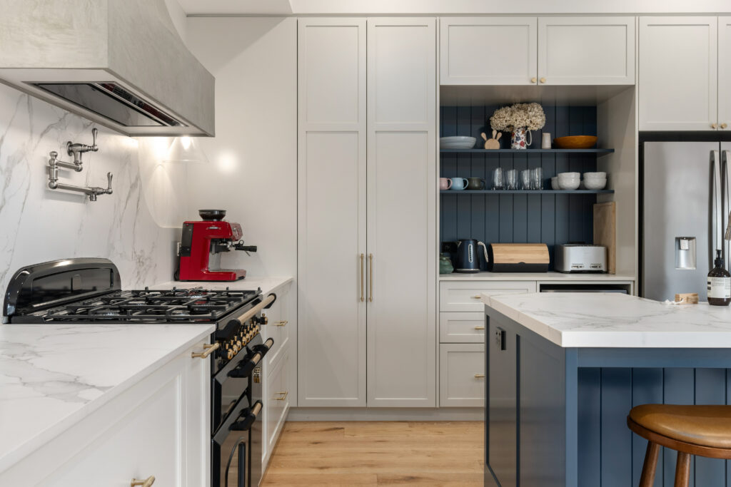 Open plan Kitchen featuring Turner Hastings Novi Sink, Astra Walker Tap ware and Custom Cabinetry.